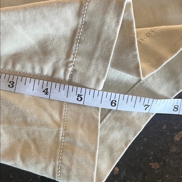 GAP Womens Classic Midrise Tan Shorts - Picture 9 of 9